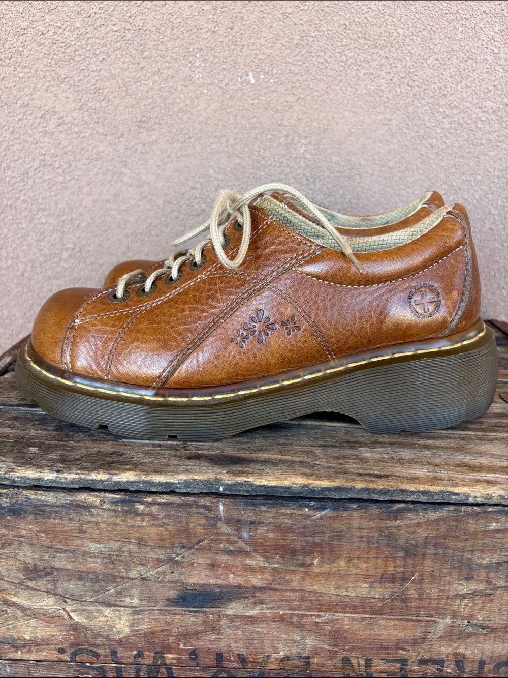 Vintage Dr. Martens 12283 Daisy Chunky Platform Y2K Oxford